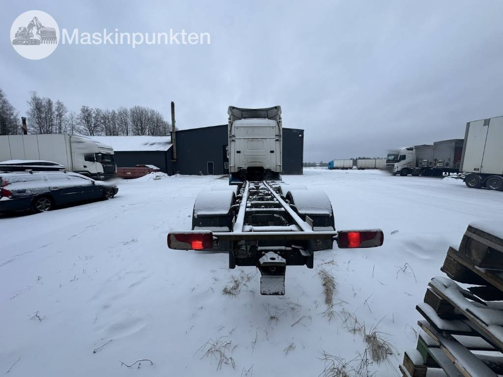 Scania R 580 - Fahrgestell LKW: das Bild 4 Scania R 580 - Fahrgestell LKW: das Bild 4