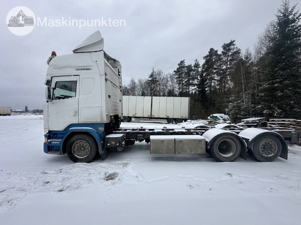 Scania R 580 - Fahrgestell LKW: das Bild 2 Scania R 580 - Fahrgestell LKW: das Bild 2