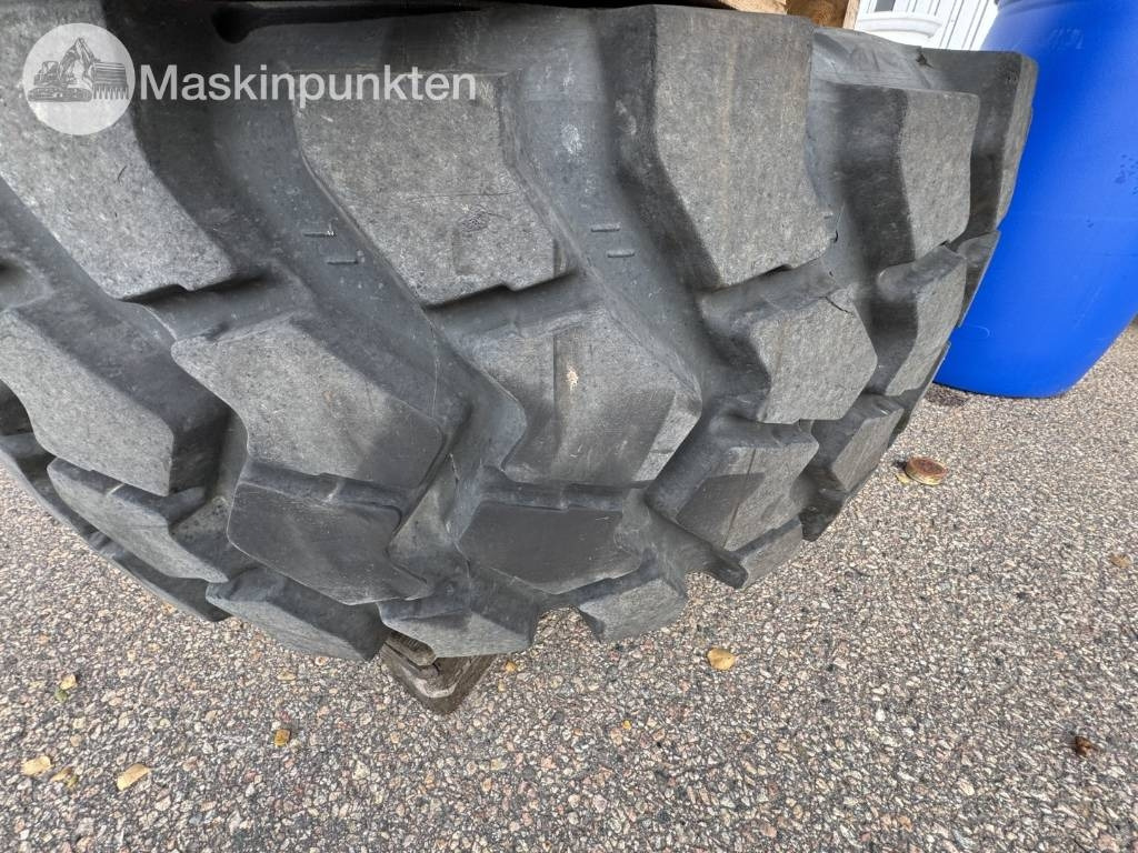 Trelleborg EMR1030 - Reifen für Baumaschine: das Bild 1 Trelleborg EMR1030 - Reifen für Baumaschine: das Bild 1