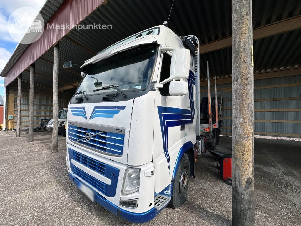Volvo FH 12 540 - Holztransporter: das Bild 2 Volvo FH 12 540 - Holztransporter: das Bild 2