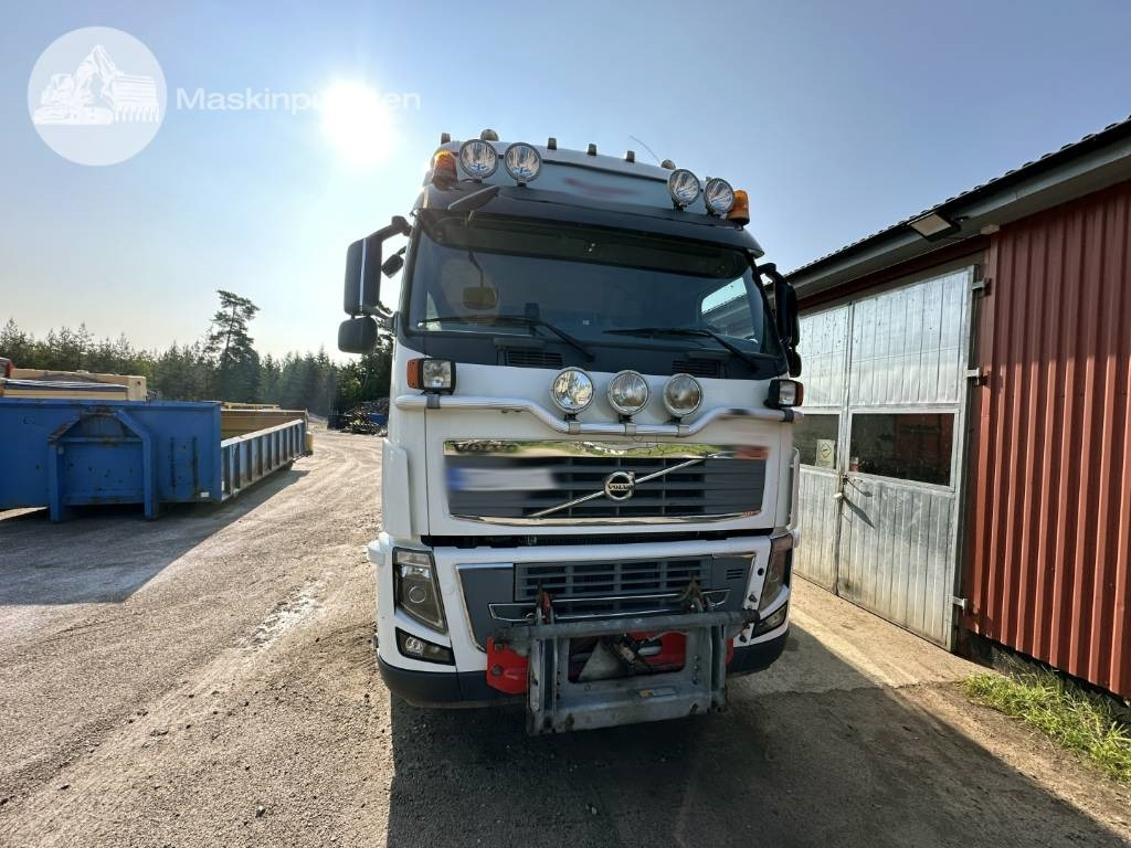 Volvo FH 16 550 LAXO - Kipper: das Bild 2 Volvo FH 16 550 LAXO - Kipper: das Bild 2