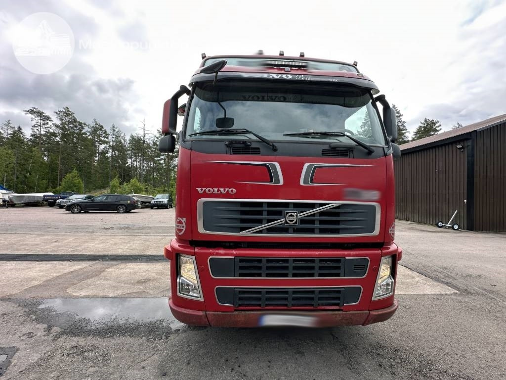 Volvo FH 480 - Holztransporter: das Bild 2 Volvo FH 480 - Holztransporter: das Bild 2