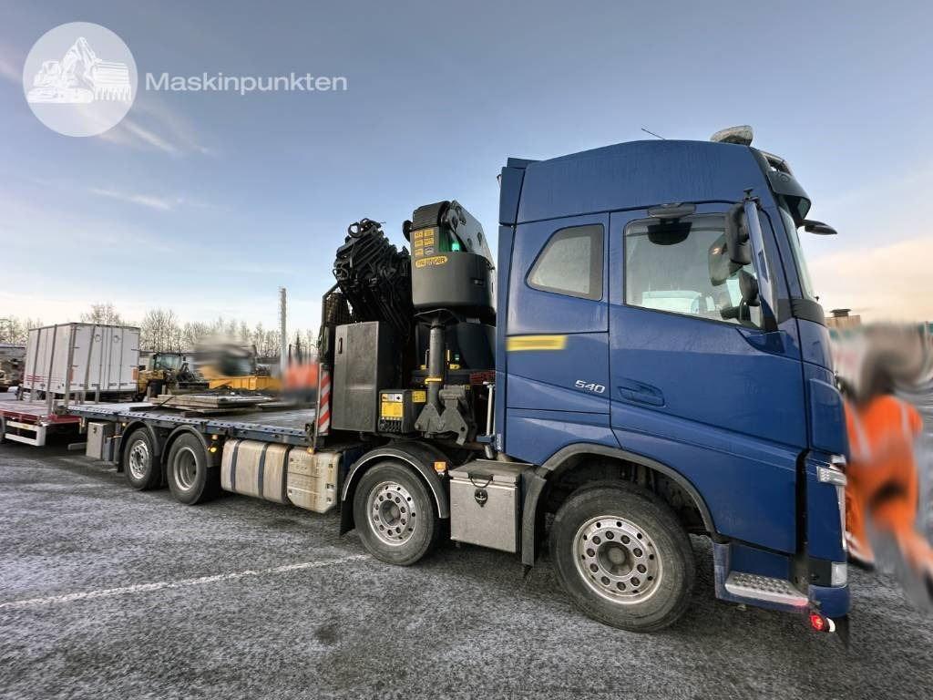 Volvo FH 540 - Autokran: das Bild 2 Volvo FH 540 - Autokran: das Bild 2