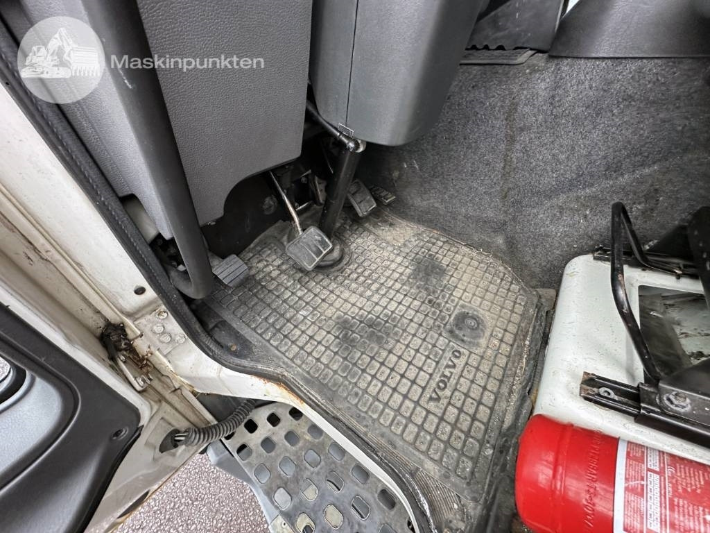 Koffer LKW Volvo FL 612: das Bild 14
