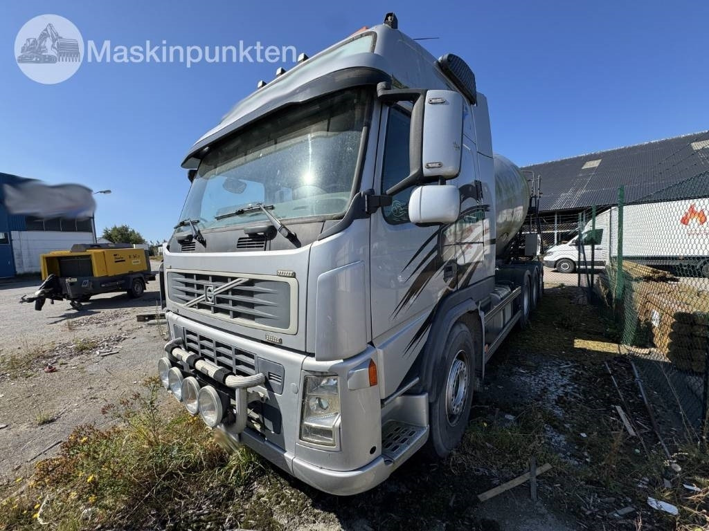 Volvo FM 440 - Fahrmischer: das Bild 1 Volvo FM 440 - Fahrmischer: das Bild 1