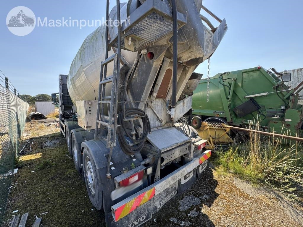 Volvo FM 440 - Fahrmischer: das Bild 2 Volvo FM 440 - Fahrmischer: das Bild 2