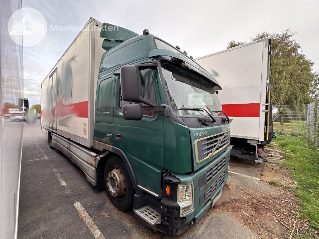 Volvo FM 9 300 - Koffer LKW: das Bild 2 Volvo FM 9 300 - Koffer LKW: das Bild 2