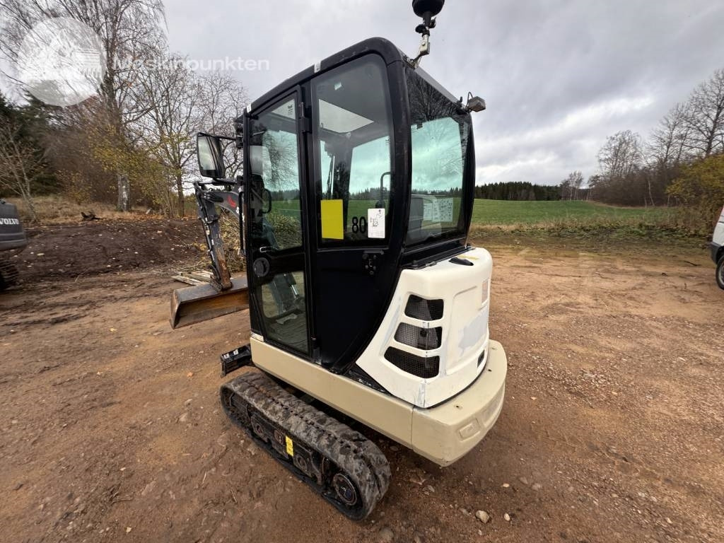 Yanmar TC 22 - Minibagger: das Bild 4 Yanmar TC 22 - Minibagger: das Bild 4