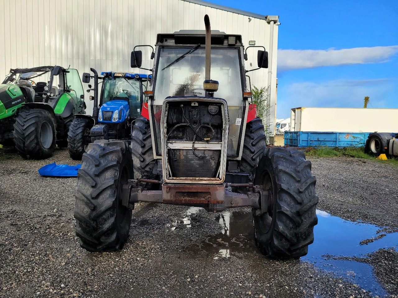 MASSEY FERGUSON 390T-4RM - Traktor: das Bild 2 MASSEY FERGUSON 390T-4RM - Traktor: das Bild 2