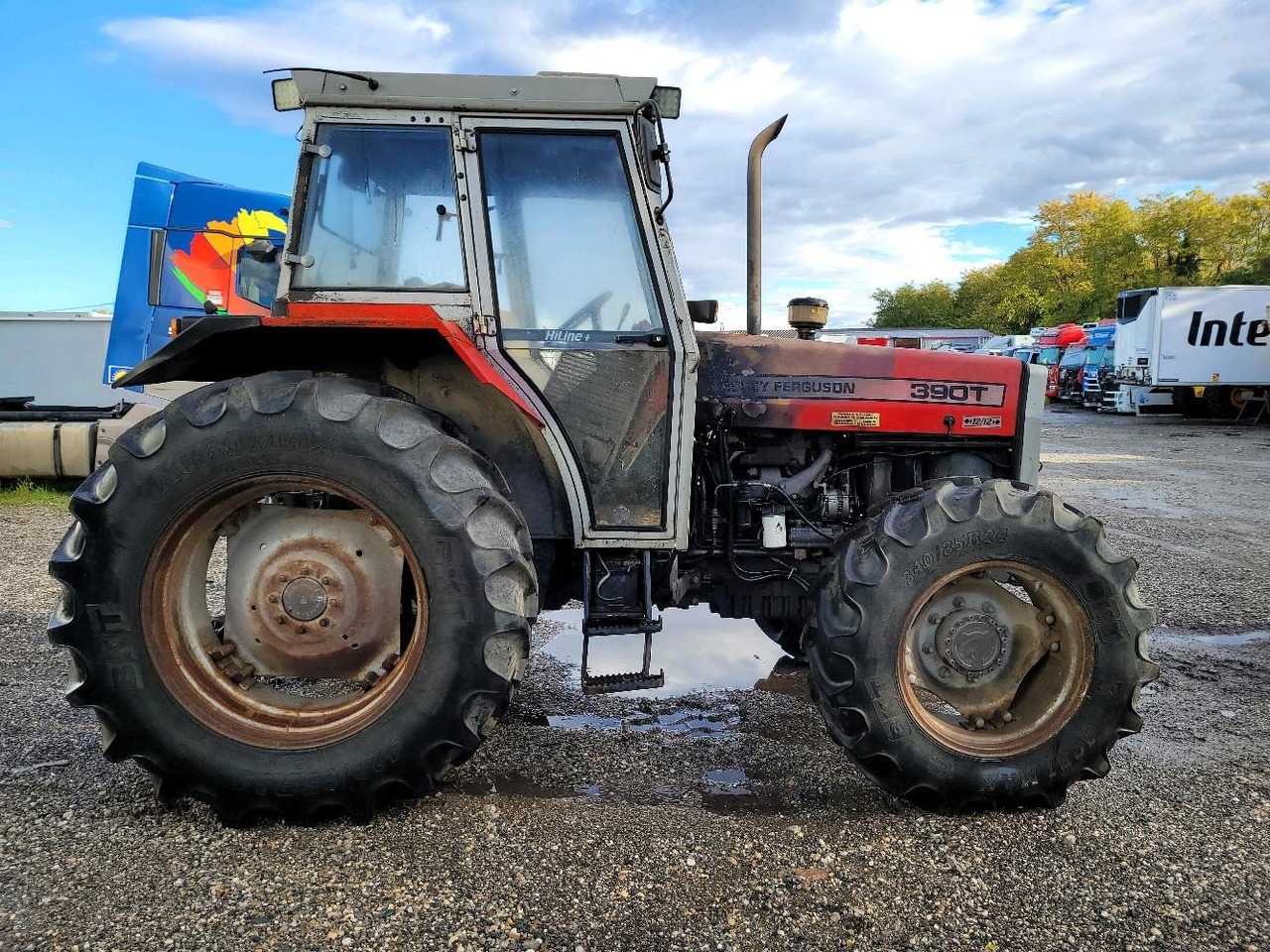 MASSEY FERGUSON 390T-4RM - Traktor: das Bild 3 MASSEY FERGUSON 390T-4RM - Traktor: das Bild 3