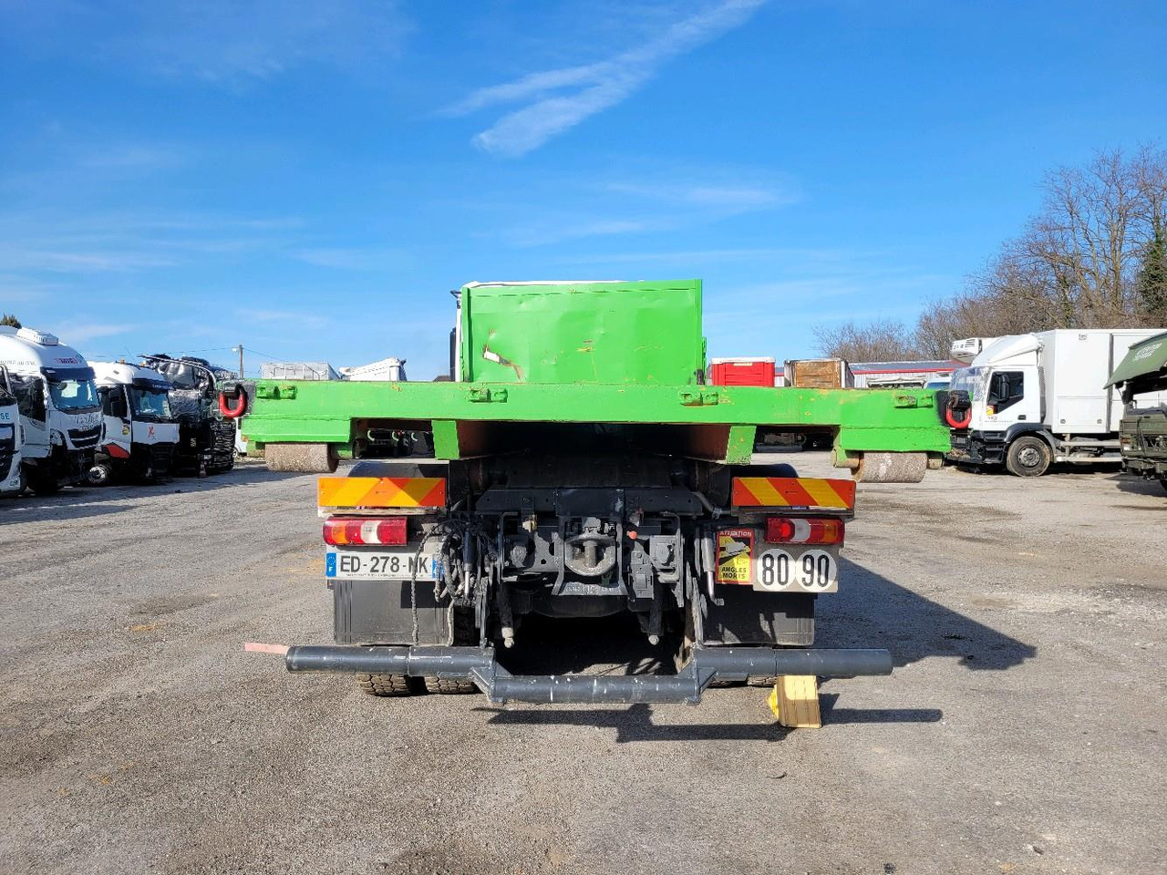 MERCEDES AROCS 2640 6X4 - Pritsche LKW: das Bild 5 MERCEDES AROCS 2640 6X4 - Pritsche LKW: das Bild 5