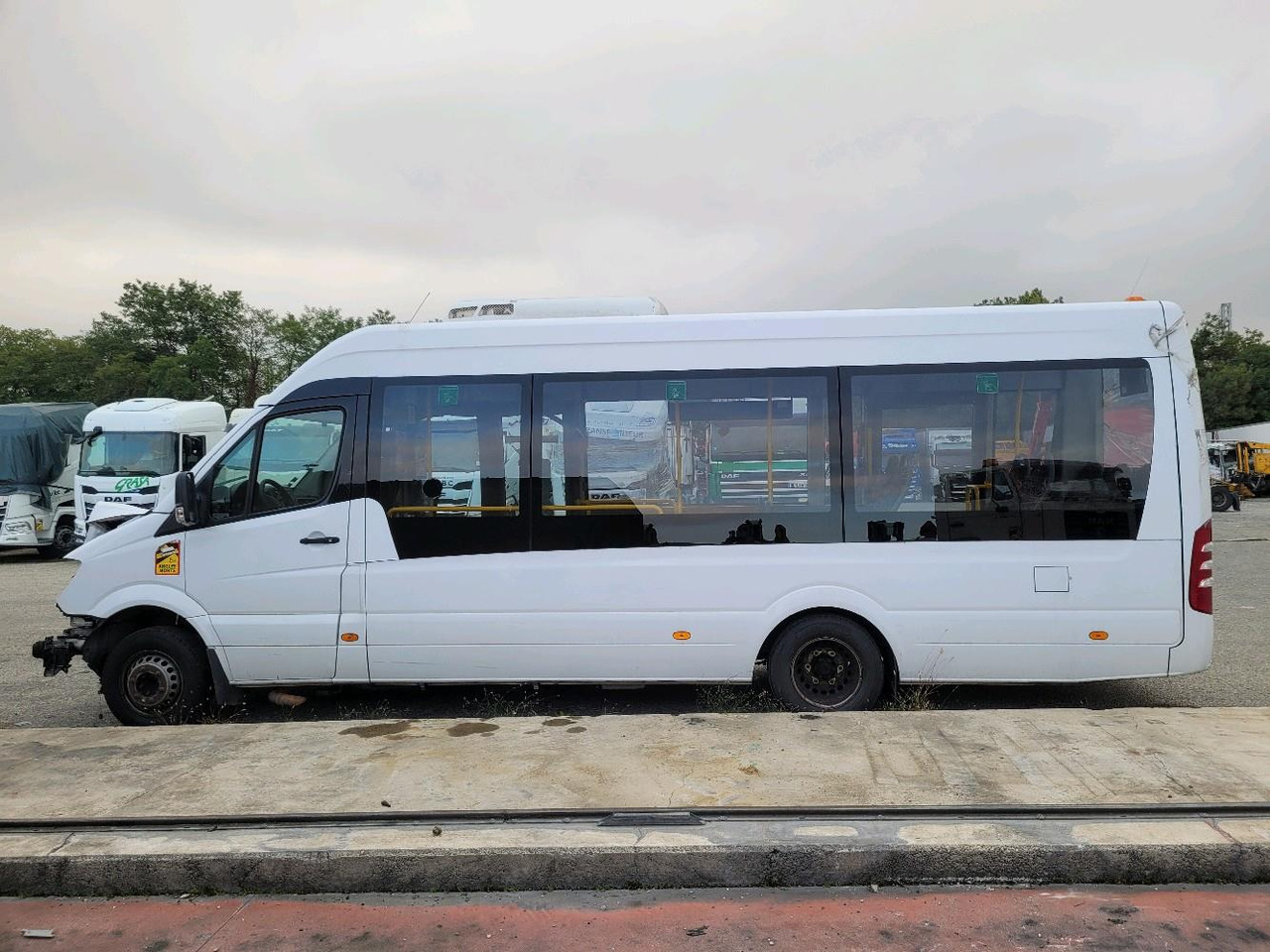 Kleinbus, Personentransporter MERCEDES SPRINTER II CHASSIS 5.0T 516 C: das Bild 8 Kleinbus, Personentransporter MERCEDES SPRINTER II CHASSIS 5.0T 516 C: das Bild 8