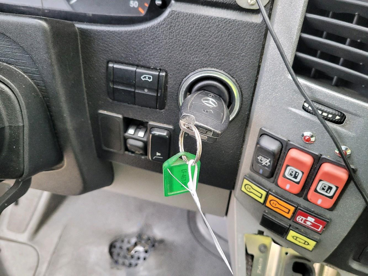 Kleinbus, Personentransporter MERCEDES SPRINTER II CHASSIS 5.0T 516 C: das Bild 17 Kleinbus, Personentransporter MERCEDES SPRINTER II CHASSIS 5.0T 516 C: das Bild 17