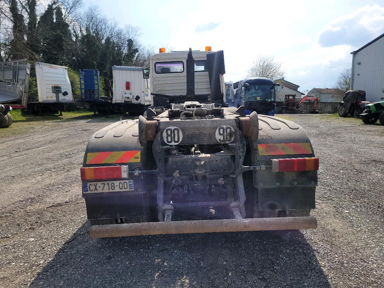 MN FE360A POLYBENNE 8X4 - Containerwagen/ Wechselfahrgestell LKW: das Bild 5 MN FE360A POLYBENNE 8X4 - Containerwagen/ Wechselfahrgestell LKW: das Bild 5