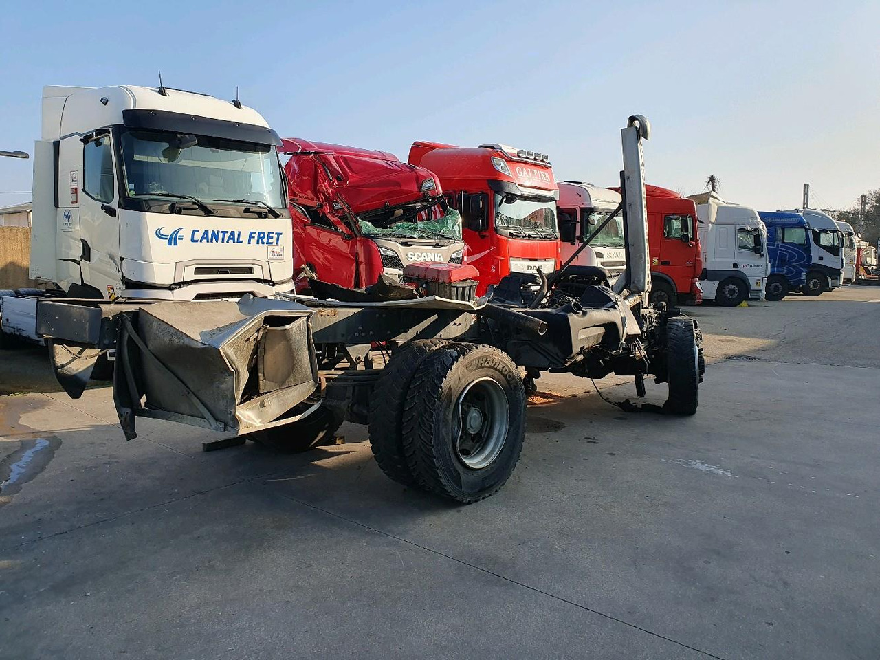 RENAULT D CITERNE HIGH KP 4X4 250 EUR6 - Rahmen/ Chassis für LKW: das Bild 4 RENAULT D CITERNE HIGH KP 4X4 250 EUR6 - Rahmen/ Chassis für LKW: das Bild 4