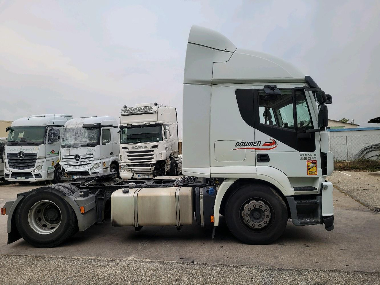 IVECO STRALIS 440S42 4X2 - Sattelzugmaschine: das Bild 3 IVECO STRALIS 440S42 4X2 - Sattelzugmaschine: das Bild 3