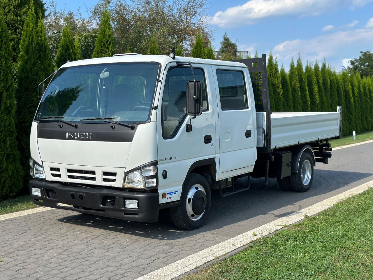 Isuzu 35 N TIPPER 3-SIDE KIPPER DOUBLE CABIN - Kipper Transporter, Transporter mit Doppelkabine: das Bild 1 Isuzu 35 N TIPPER 3-SIDE KIPPER DOUBLE CABIN - Kipper Transporter, Transporter mit Doppelkabine: das Bild 1