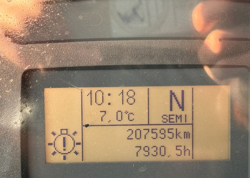 Kipper Iveco TRAKKER 450 6X4 PODWÓJNA HYDRO-BURTA HIAB 104: das Bild 10