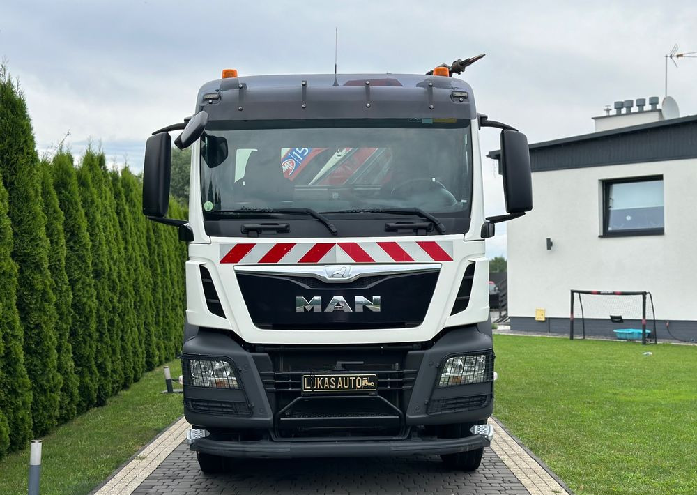 MAN TGS 440 / 8x4 / HMF 1530 / HYDROBURTA - Kipper: das Bild 2 MAN TGS 440 / 8x4 / HMF 1530 / HYDROBURTA - Kipper: das Bild 2