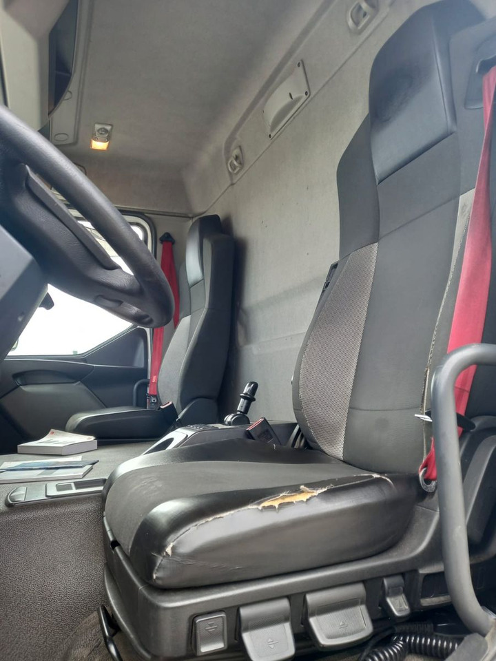 Renault D 320 - Fahrgestell LKW: das Bild 3 Renault D 320 - Fahrgestell LKW: das Bild 3