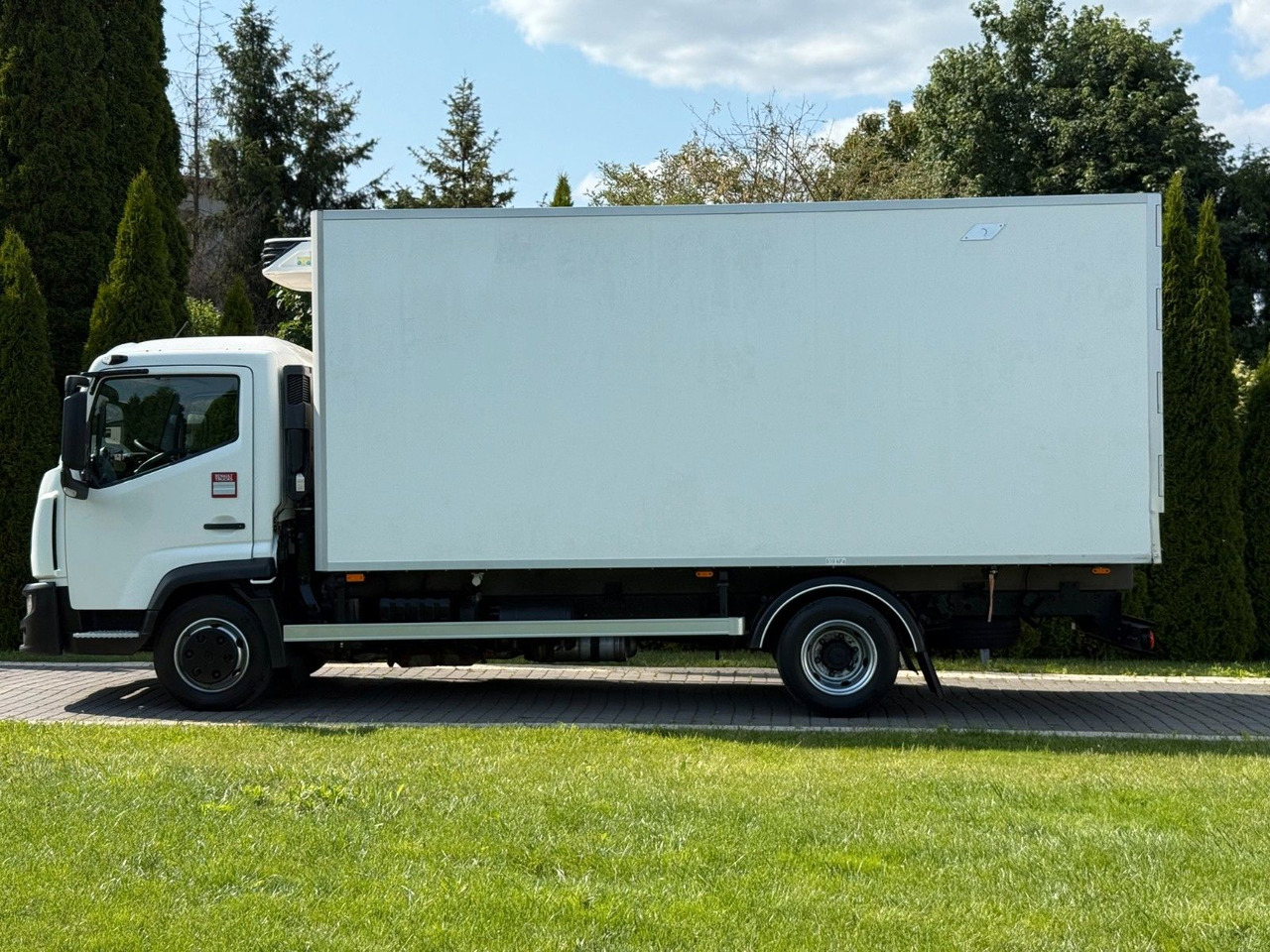 Renault D7.5 MANUAL LAMBERET CARRIER XARIOS 350 - Kühlkoffer LKW: das Bild 4 Renault D7.5 MANUAL LAMBERET CARRIER XARIOS 350 - Kühlkoffer LKW: das Bild 4