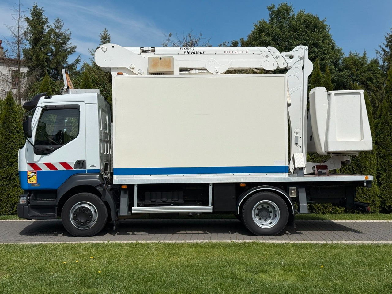 Renault MIDLUM 180 LIFT 18 M FRANCE ELEVATEUR - LKW mit Arbeitsbühne: das Bild 5 Renault MIDLUM 180 LIFT 18 M FRANCE ELEVATEUR - LKW mit Arbeitsbühne: das Bild 5