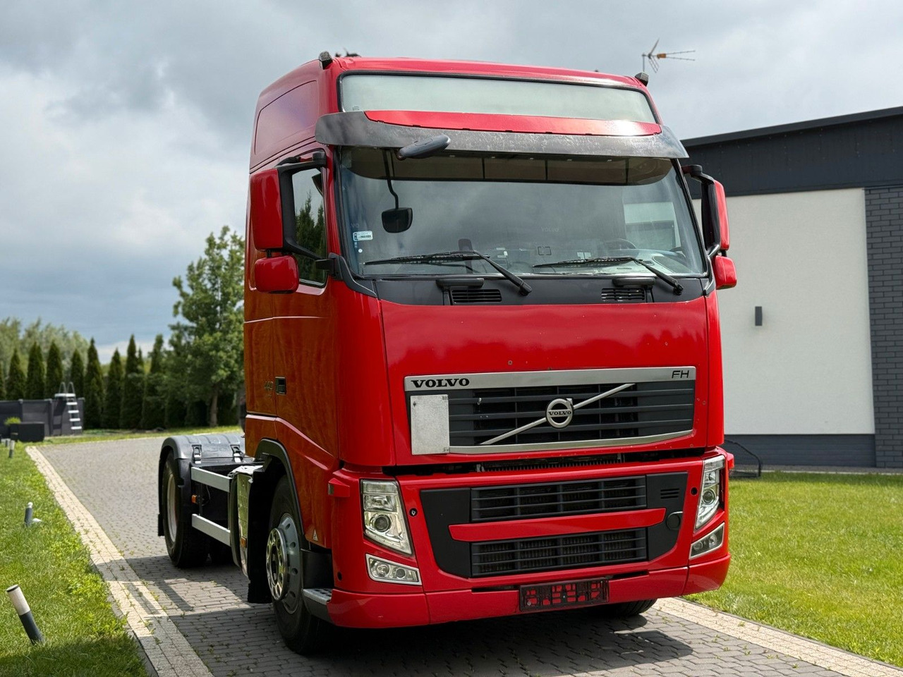 Volvo FH 440 AUTOMATIC EURO 5 FRIGDE - Sattelzugmaschine: das Bild 4 Volvo FH 440 AUTOMATIC EURO 5 FRIGDE - Sattelzugmaschine: das Bild 4