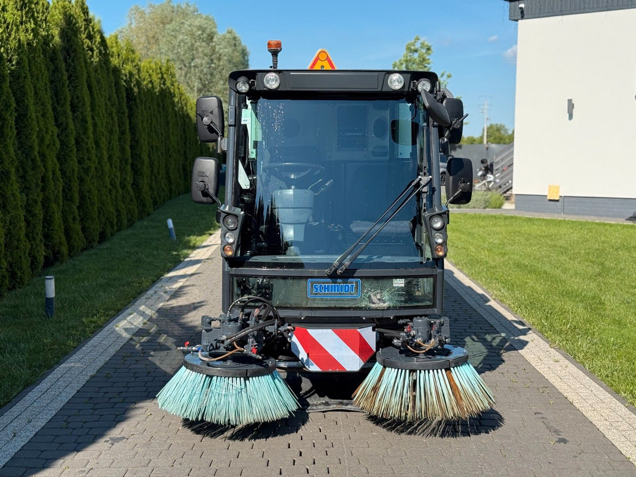 Schmidt SWINGO 200+ - Kehrmaschine: das Bild 2 Schmidt SWINGO 200+ - Kehrmaschine: das Bild 2