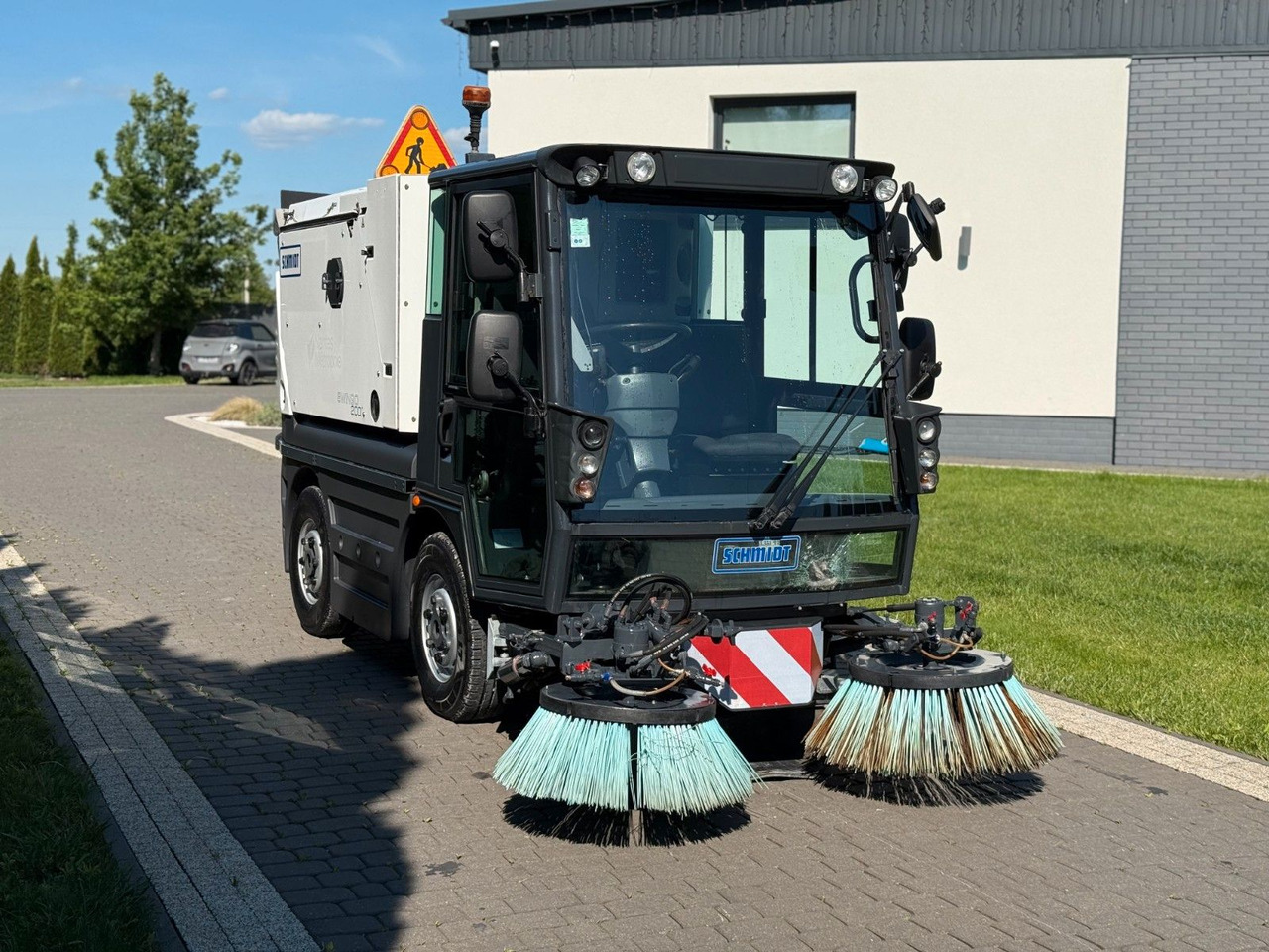 Schmidt SWINGO 200+ - Kehrmaschine: das Bild 3 Schmidt SWINGO 200+ - Kehrmaschine: das Bild 3