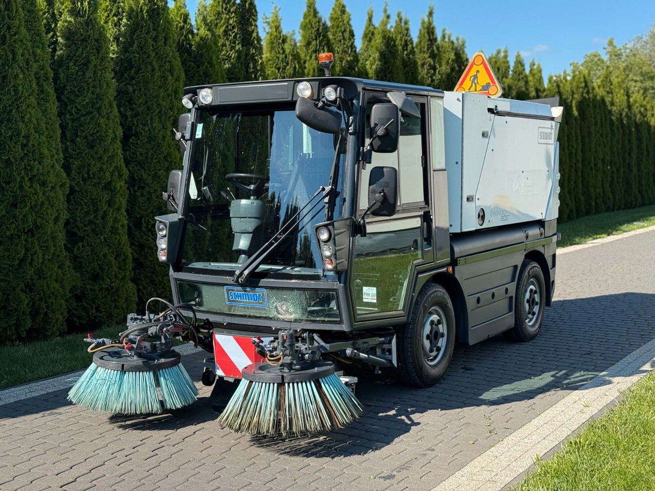 Schmidt SWINGO 200+ - Kehrmaschine: das Bild 1 Schmidt SWINGO 200+ - Kehrmaschine: das Bild 1