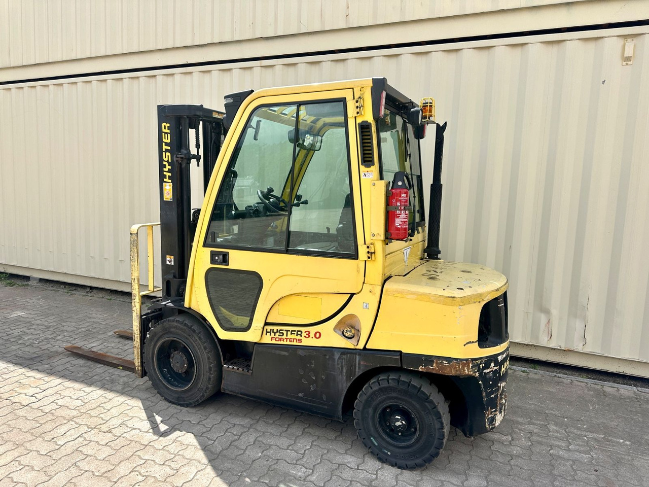 Hyster H3.0FT / Diesel / Triplex / Ex Armee - Dieselstapler: das Bild 3 Hyster H3.0FT / Diesel / Triplex / Ex Armee - Dieselstapler: das Bild 3