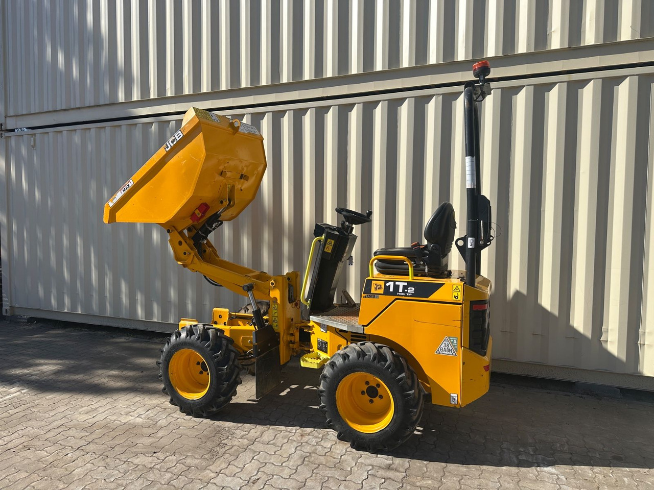 JCB 1T-2 High Tip Dumper, 440 Bh, 1.000 KG - Mini-Kipper: das Bild 3 JCB 1T-2 High Tip Dumper, 440 Bh, 1.000 KG - Mini-Kipper: das Bild 3