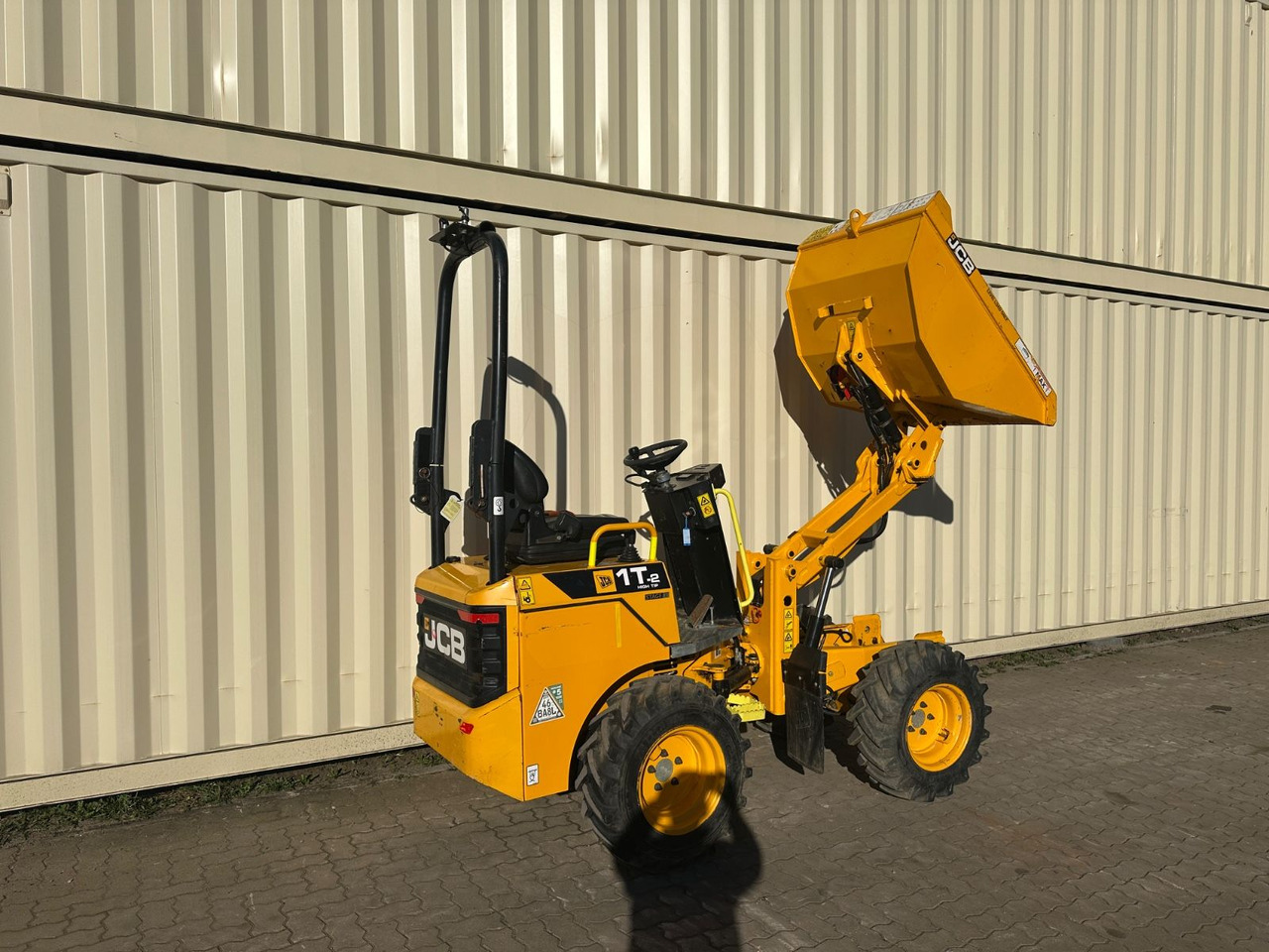JCB 1T-2 High Tip Dumper, 632 Bh, 1.000 KG - Mini-Kipper: das Bild 4 JCB 1T-2 High Tip Dumper, 632 Bh, 1.000 KG - Mini-Kipper: das Bild 4