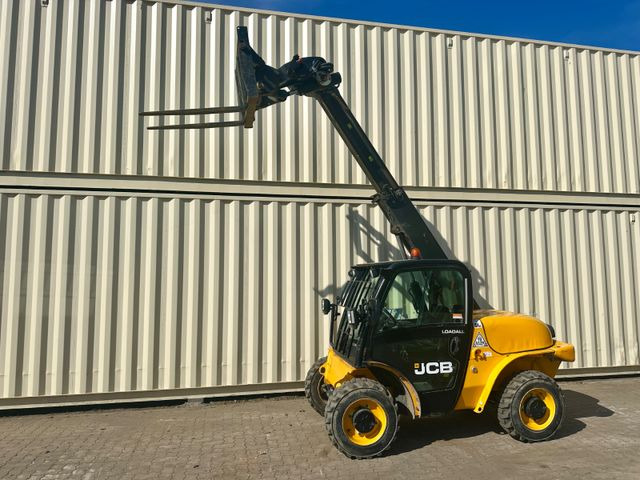 JCB 520-40 / 2017 BJ / 2.297 Bh / 4 Meter / 2 Tonnen - Teleskoplader: das Bild 1 JCB 520-40 / 2017 BJ / 2.297 Bh / 4 Meter / 2 Tonnen - Teleskoplader: das Bild 1