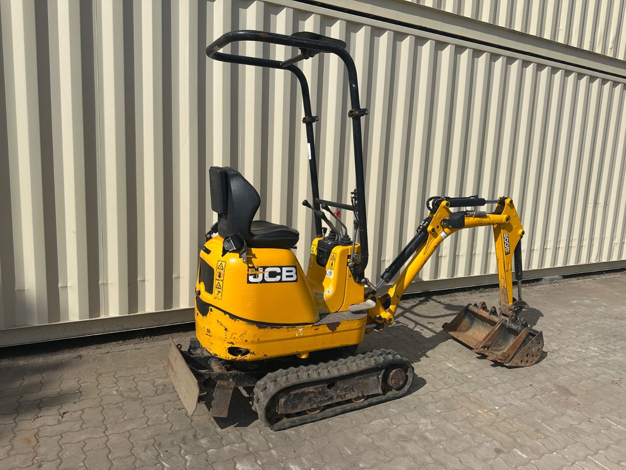 JCB 8008 CTS, 2019 BJ, 1.082 BH, 3 x Löffel - Minibagger: das Bild 4 JCB 8008 CTS, 2019 BJ, 1.082 BH, 3 x Löffel - Minibagger: das Bild 4