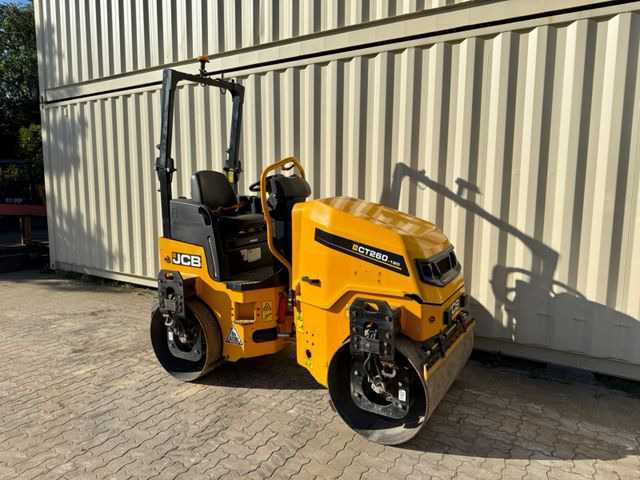 JCB CT260-120 / 2019 BJ / 751 H / 2.560 KG - Straßenwalze: das Bild 4 JCB CT260-120 / 2019 BJ / 751 H / 2.560 KG - Straßenwalze: das Bild 4