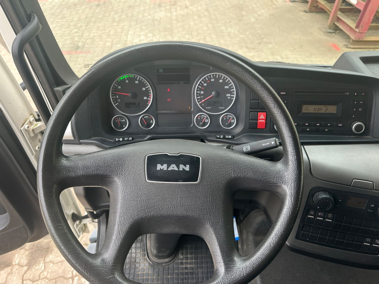 Plane LKW MAN TGL 7.150 / 105.665 KM / Scheckheft / 1. Hand: das Bild 7