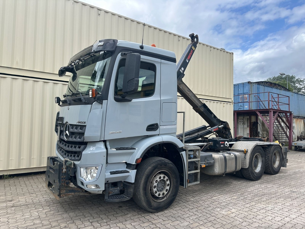 Mercedes-Benz Arocs 2643/Hiab M. /1. Hd /R.St. 3.90m/265.773KM - Abrollkipper: das Bild 1 Mercedes-Benz Arocs 2643/Hiab M. /1. Hd /R.St. 3.90m/265.773KM - Abrollkipper: das Bild 1