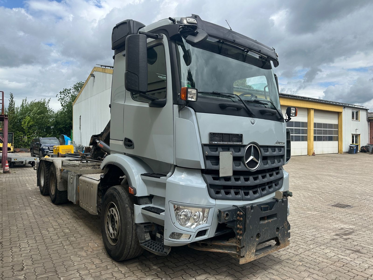 Mercedes-Benz Arocs 2643/Hiab M. /1. Hd /R.St. 3.90m/265.773KM - Abrollkipper: das Bild 4 Mercedes-Benz Arocs 2643/Hiab M. /1. Hd /R.St. 3.90m/265.773KM - Abrollkipper: das Bild 4