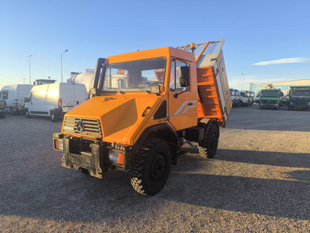 UNIMOG U90 - Kipper: das Bild 3 UNIMOG U90 - Kipper: das Bild 3