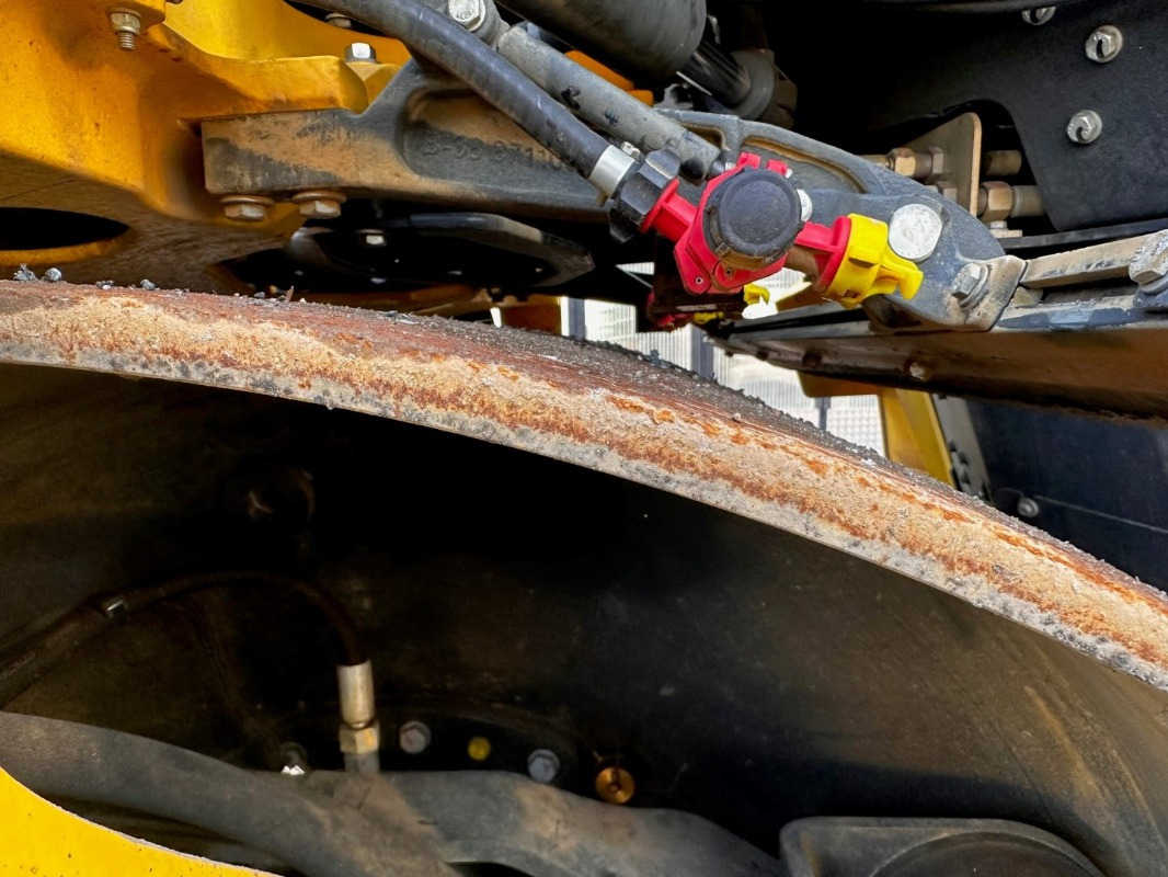 BOMAG DE BW 154 AP-5 AM - Straßenwalze: das Bild 3 BOMAG DE BW 154 AP-5 AM - Straßenwalze: das Bild 3