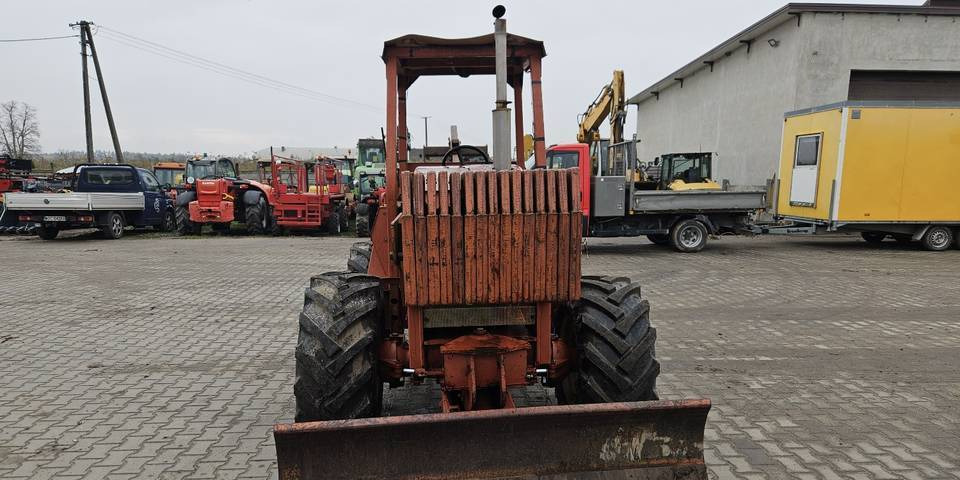 Koparka łańcuchowa Ditch Witch 7610 - Mobilbagger: das Bild 3 Koparka łańcuchowa Ditch Witch 7610 - Mobilbagger: das Bild 3