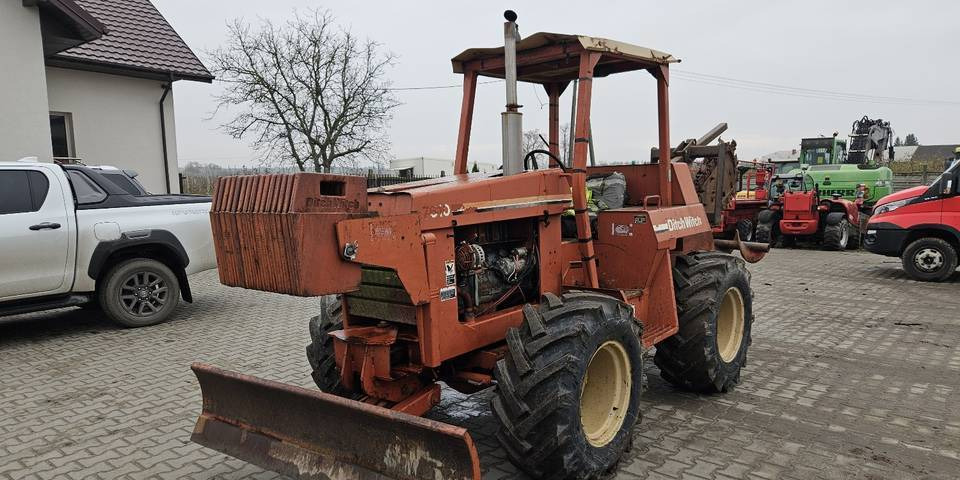 Koparka łańcuchowa Ditch Witch 7610 - Mobilbagger: das Bild 2 Koparka łańcuchowa Ditch Witch 7610 - Mobilbagger: das Bild 2