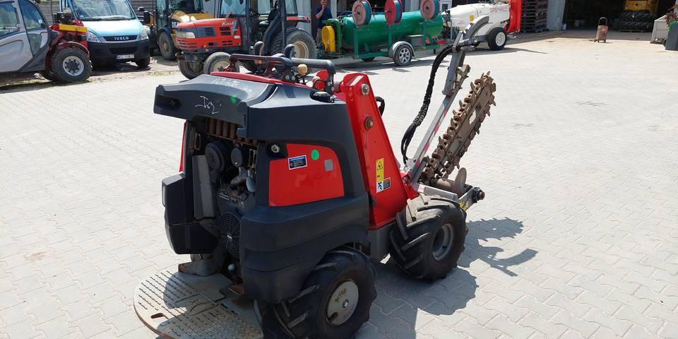 Koparka łańcuchowa miniładowarka Ditch Witch R300 wiertnica - Grabenbagger/ Grabenfräse: das Bild 3 Koparka łańcuchowa miniładowarka Ditch Witch R300 wiertnica - Grabenbagger/ Grabenfräse: das Bild 3