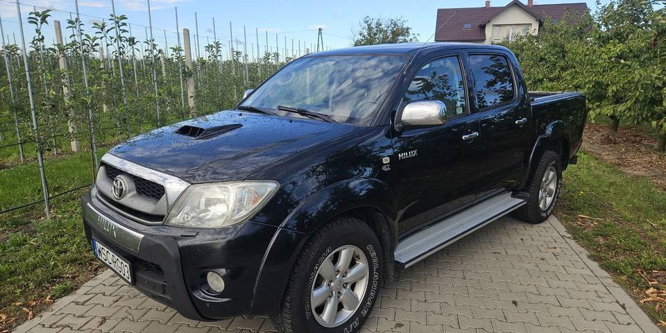 Toyota Hilux 3.0 SR5 automat 4x4 - Pick-up: das Bild 1 Toyota Hilux 3.0 SR5 automat 4x4 - Pick-up: das Bild 1