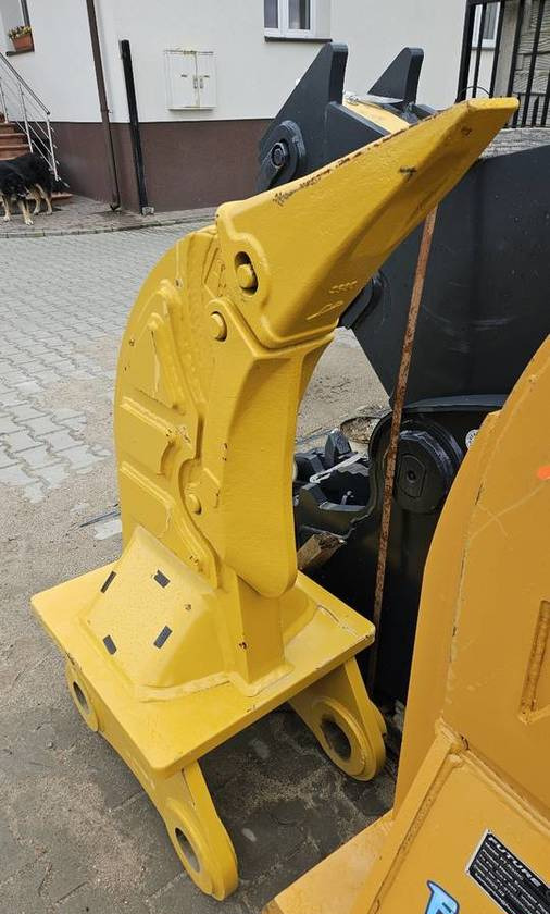 Zrywak kieł do koparki 18-25t CAT 320 - Aufreißer: das Bild 3 Zrywak kieł do koparki 18-25t CAT 320 - Aufreißer: das Bild 3