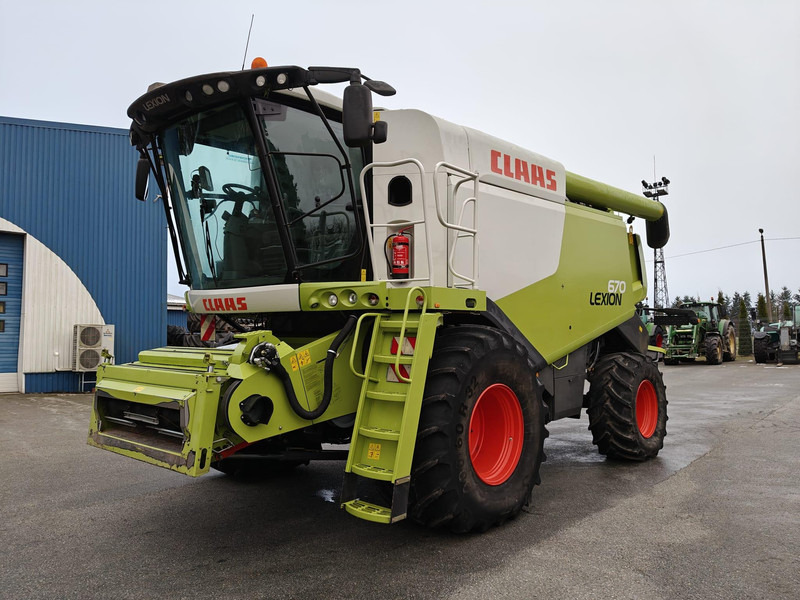 Mähdrescher Claas Lexion 670: das Bild 8 Mähdrescher Claas Lexion 670: das Bild 8