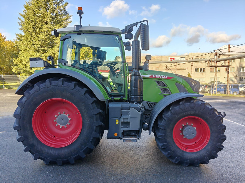 Fendt 724 Vario Profi plus - Traktor: das Bild 2 Fendt 724 Vario Profi plus - Traktor: das Bild 2