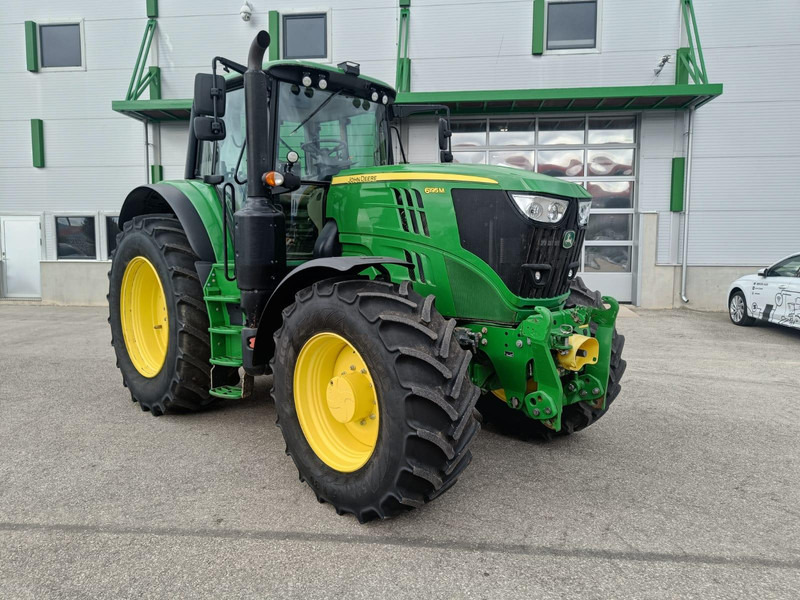 John Deere 6195M - Traktor: das Bild 1 John Deere 6195M - Traktor: das Bild 1