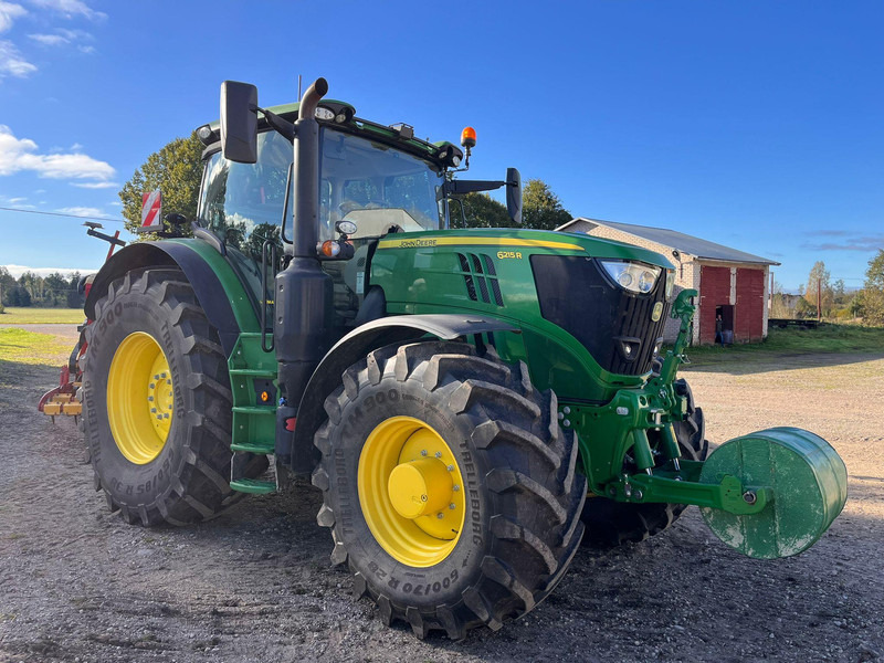 John Deere 6215R Autopowr - Traktor: das Bild 1 John Deere 6215R Autopowr - Traktor: das Bild 1